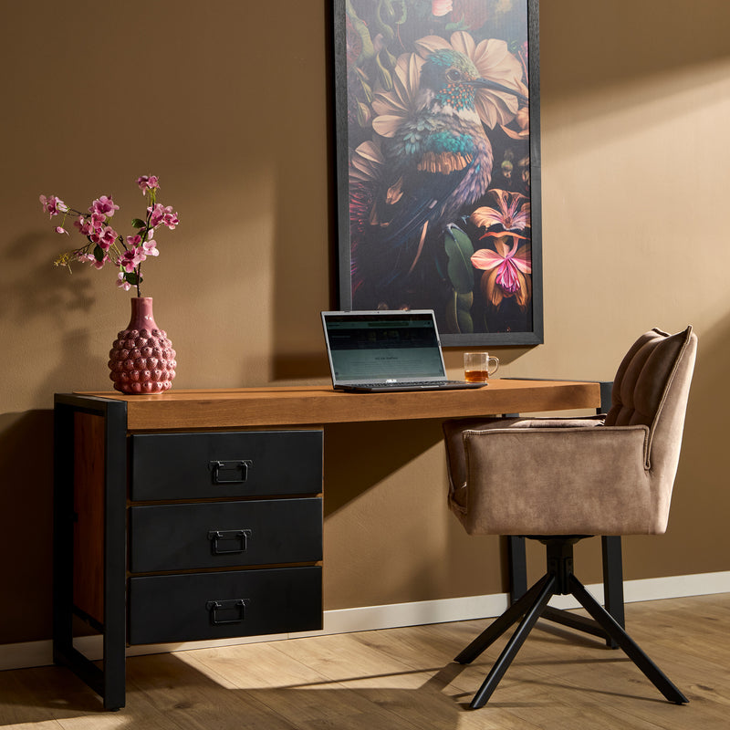 Bureau Boaz | Metalen lades