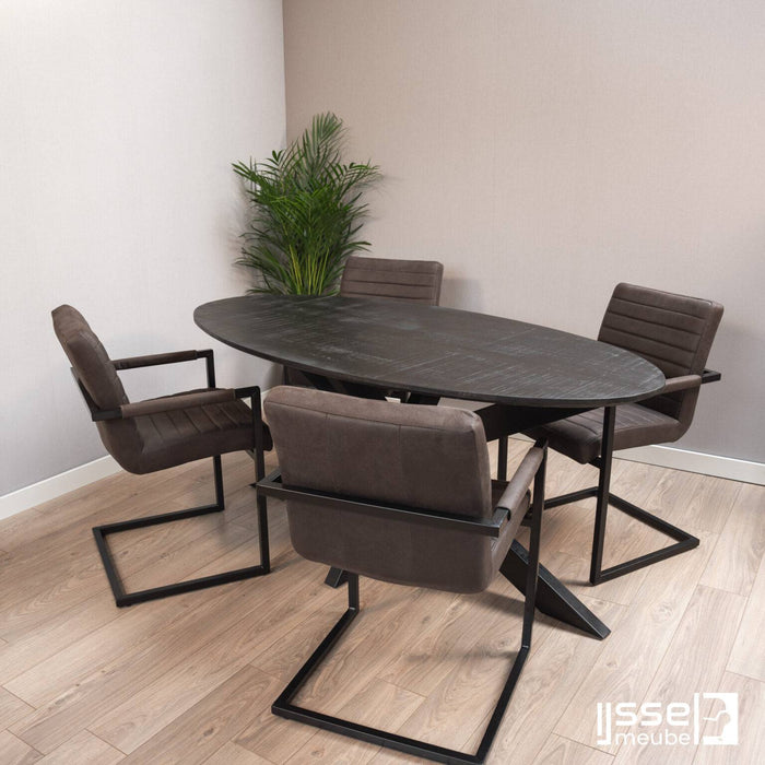 Eettafel Rockingham Black | Mangohout | Ovaal | Matrixpoot