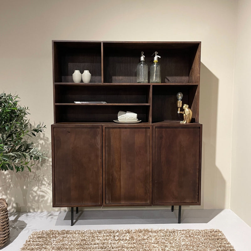 Elan Brown | 135 x 170 cm | 135cm